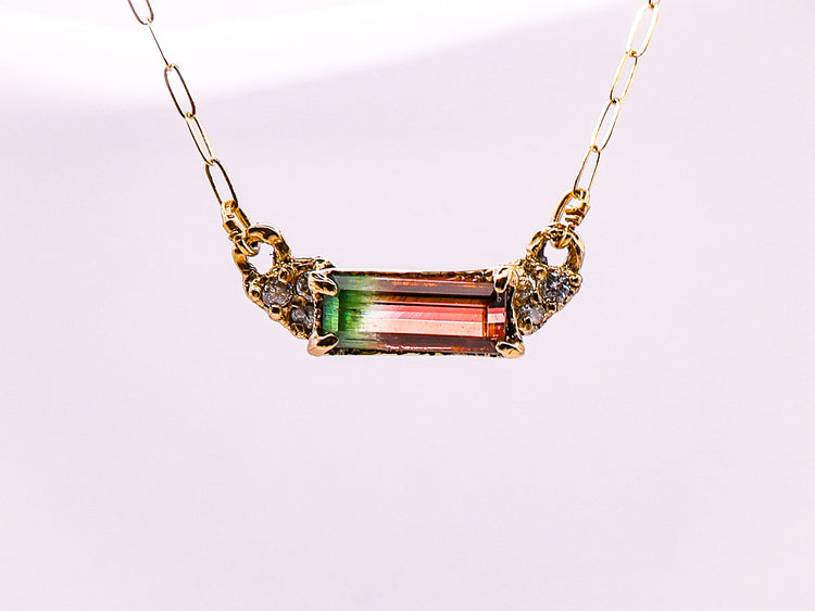 Necklaces & Pendants