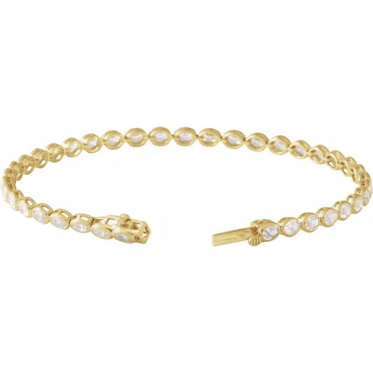 THE LAB-GROWN DIAMOND OVAL LINE BRACELET