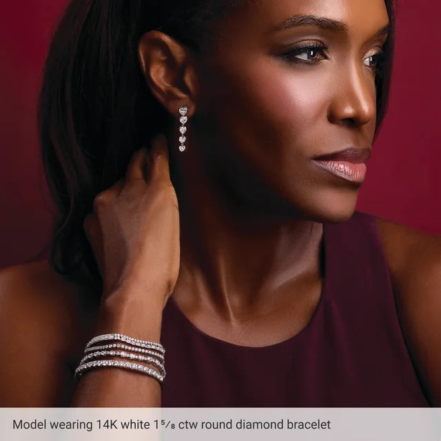 THE LAB-GROWN DIAMOND LIGHTWEIGHT LINE BRACELET
